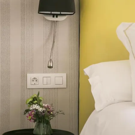 Casa Chinitas Homes